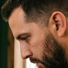 Andrés, barbero